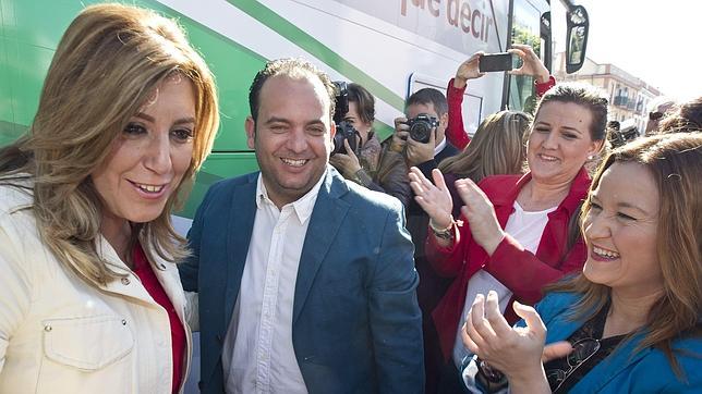 Susana Díaz: «A Sáenz de Santamaría le voy a responder en las urnas el 22 de marzo»