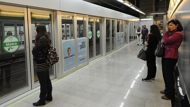 El metro de Sevilla, abocado a su primera huelga este jueves con servicios mínimos del 40%