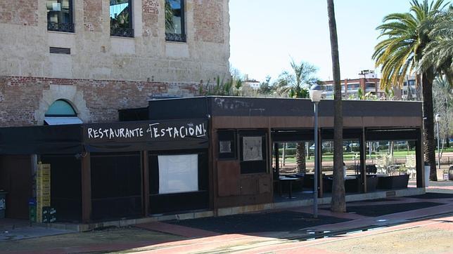 La Estación cuenta con una terraza en el Plan Renfe