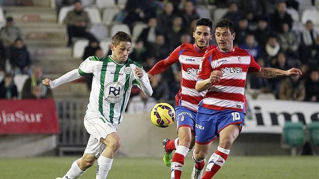 Al Córdoba le quedan ocho jornadas para recortar ocho puntos