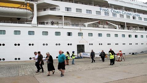 Un crucero británico trae 1.200 turistas a Huelva