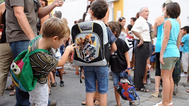 Padres del Casco Antiguo de Sevilla se movilizan para pedir un nuevo colegio público