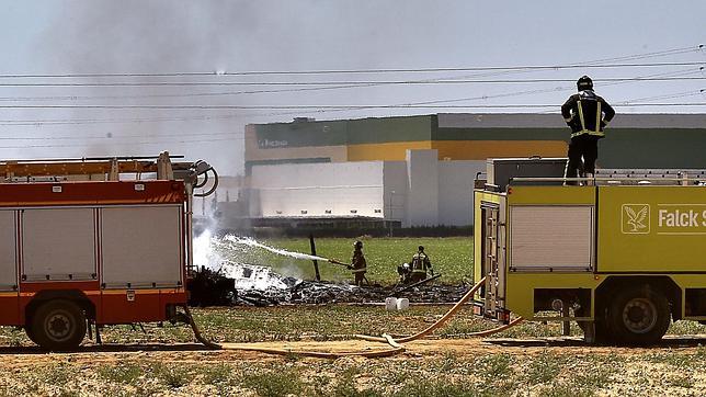 Cuatro vuelos desviados y dos cancelados por el accidente del A400M en Sevilla