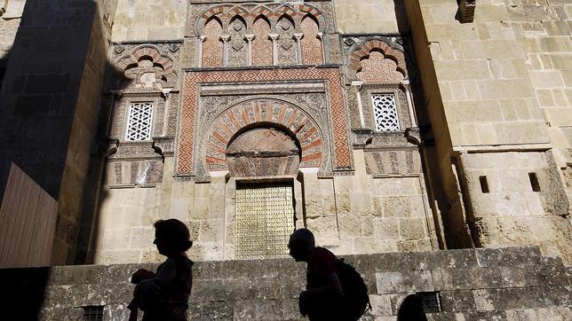 La Mezquita-Catedral genera 296,8 millones de euros al año