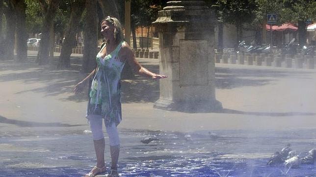 Fin de semana marcado por la alerta por calor en Sevilla