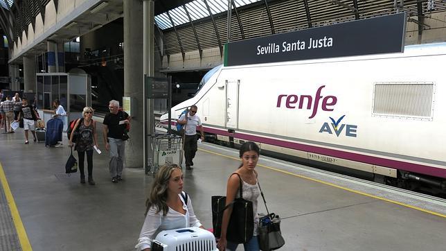 Una avería en Atocha provoca retrasos en  trenes de Alta Velocidad y Larga Distancia