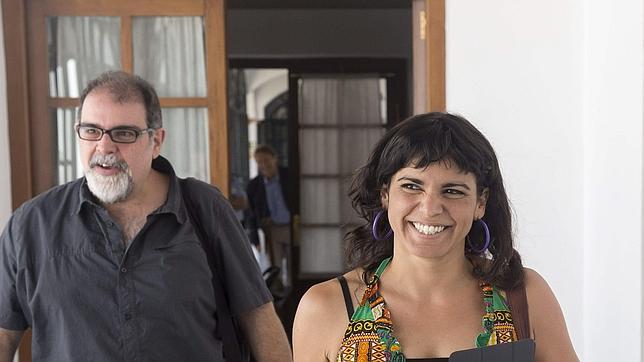 Teresa Rodríguez encabeza la rebelión contra Pablo Iglesias