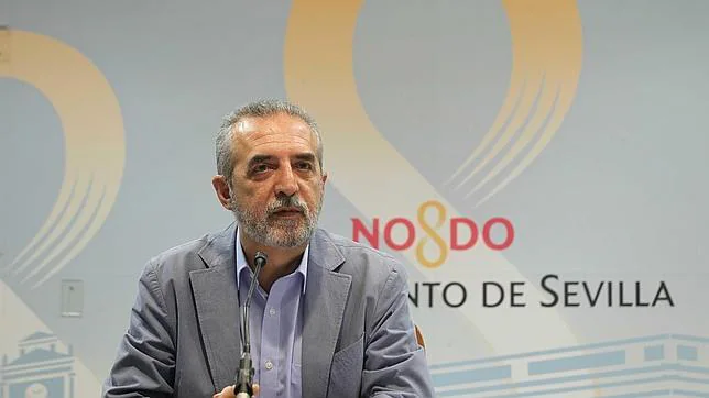 El concejal delegado de Bienestar Social y Empleo del Ayuntamiento, Juan Manuel Flores.