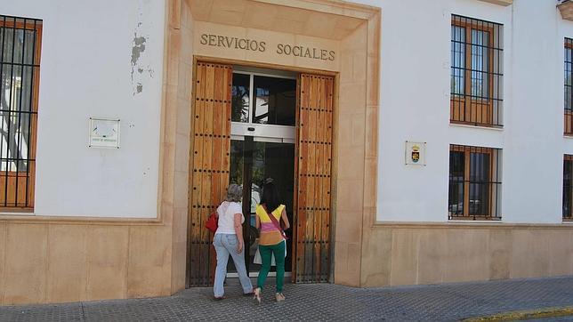 La delegación de Servicios Sociales de Utrera mejora sus servicios