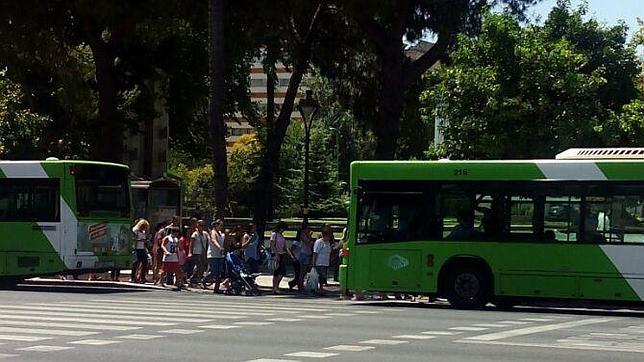 Una nueva avería en un autobús de Aucorsa obliga a un desalojo de pasajeros