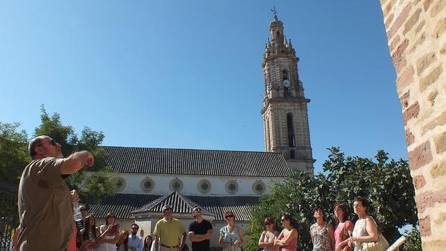 Bujalance explota «La arquitectura del sol» como fuente de ingresos turísticos