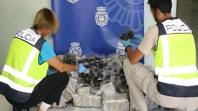 Detienen en Granada a un camionero cuando transportaba 200 kilos de marihuana