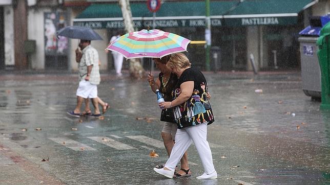 El otoño se adelanta trayendo cielos cubiertos y temperaturas frescas todo el fin de semana