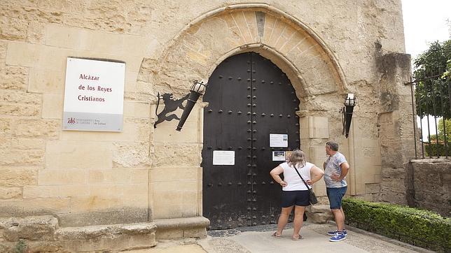 El Alcázar pierde casi un 20% de visitas en el primer mes marcadamente municipal