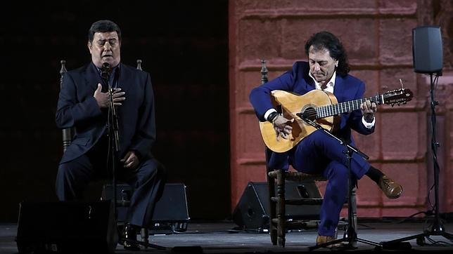 Recital de José Menese, Argentina y Menjíbar en el Alcázar: Milagros del flamenco