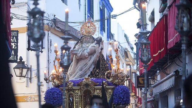 Las Angustias y la Cena elegirán este domingo a su nuevo hermano mayor