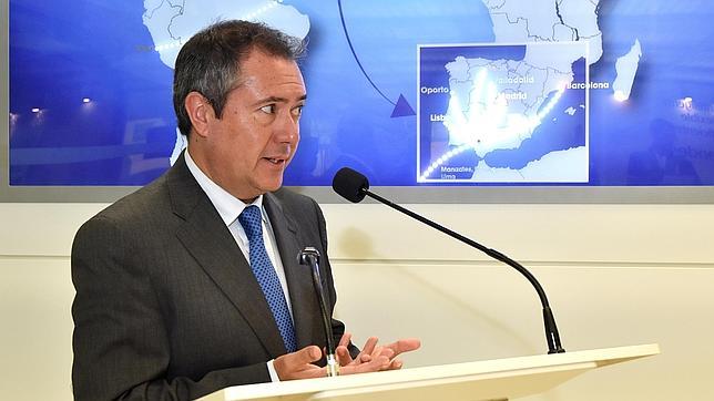 Espadas, de viaje en EE.UU. para vender Sevilla como ciudad sostenible