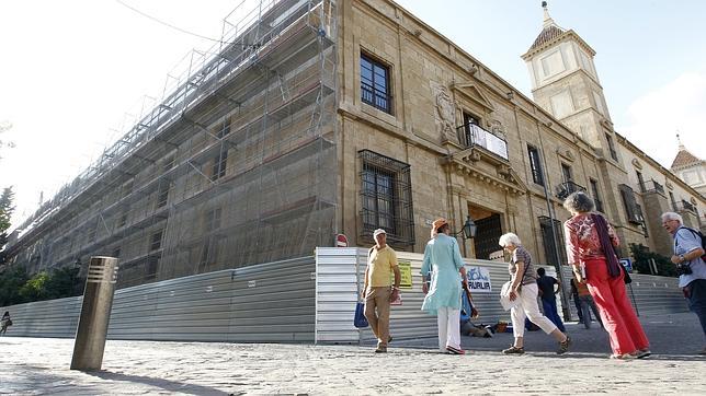 La muralla del Alcázar Califal de Córdoba sale a la luz