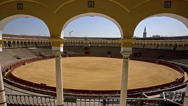 Antonio Nazaré, Miguel Ángel Delgado y Esaú Fernández, terna del 12 de octubre en Sevilla