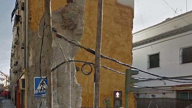Multada una constructora por demoler un edificio de la Puerta Osario sin conservar su fachada