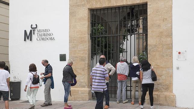 Museos municipales que no entienden de puentes