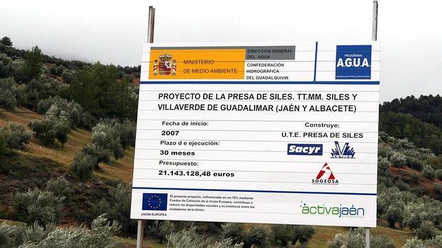 La ministra de Agricultura inaugura la presa de Siles, en la provincia de Jaén