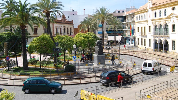 Plaza de la Constitución de Dos Hermanas / L.M.