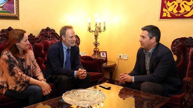 Encarna Niño, Salvador de la Encina y Javier Arana