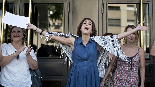 Juana Rivas, a la salida de los juzgados de Granada