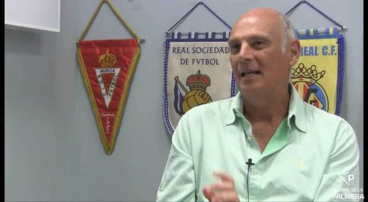 Tomás Calero: &quot;He convivido con las tres leyendas del beticismo: Del Sol, Gordillo y Joaquín&quot;