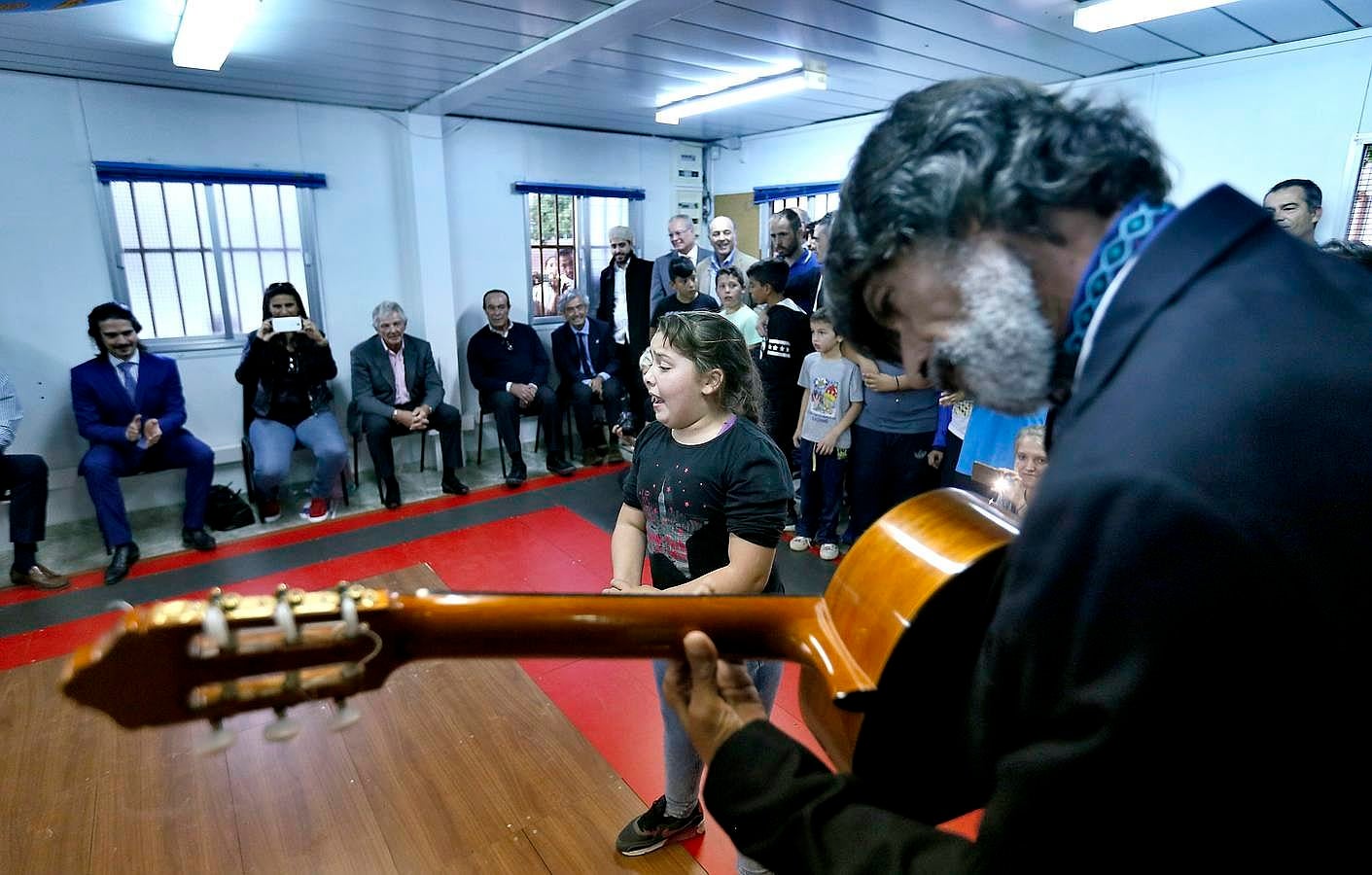 Curro Romero en las Tres Mil Viviendas