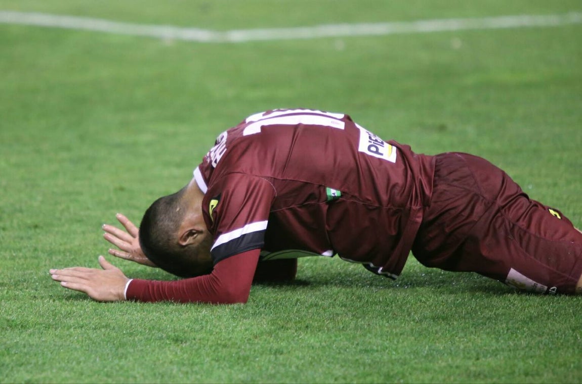 El CCF sigue líder pese a la derrota. Jona y César Díaz marcaron los goles del Albacete en la segunda mitad