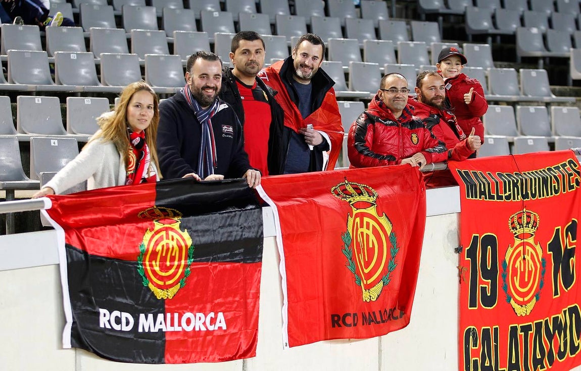 En imágenes, el ambiente en la grada de El Arcángel