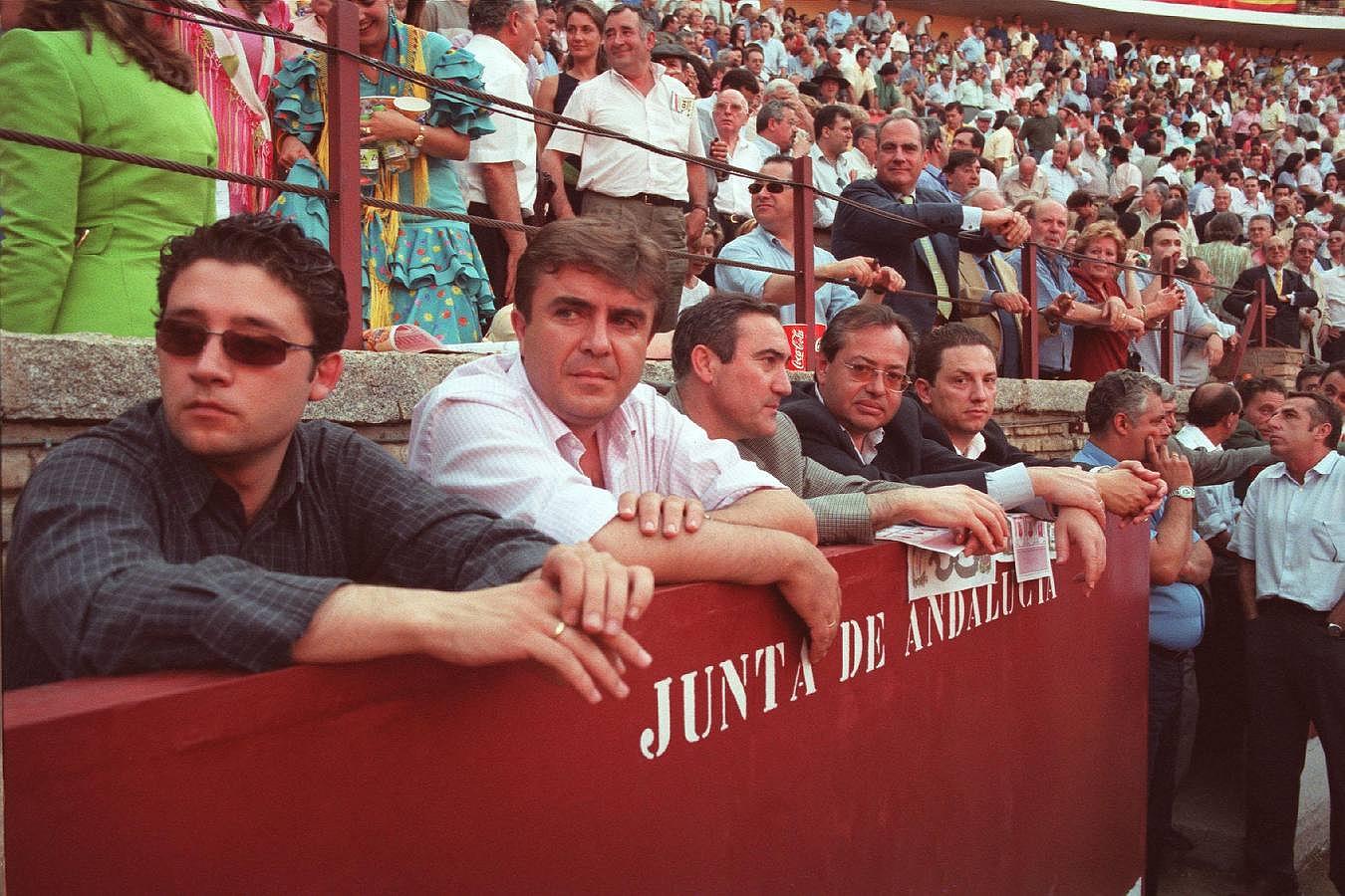 En imágenes, la izquierda que disfrutó de los toros en Los Califas