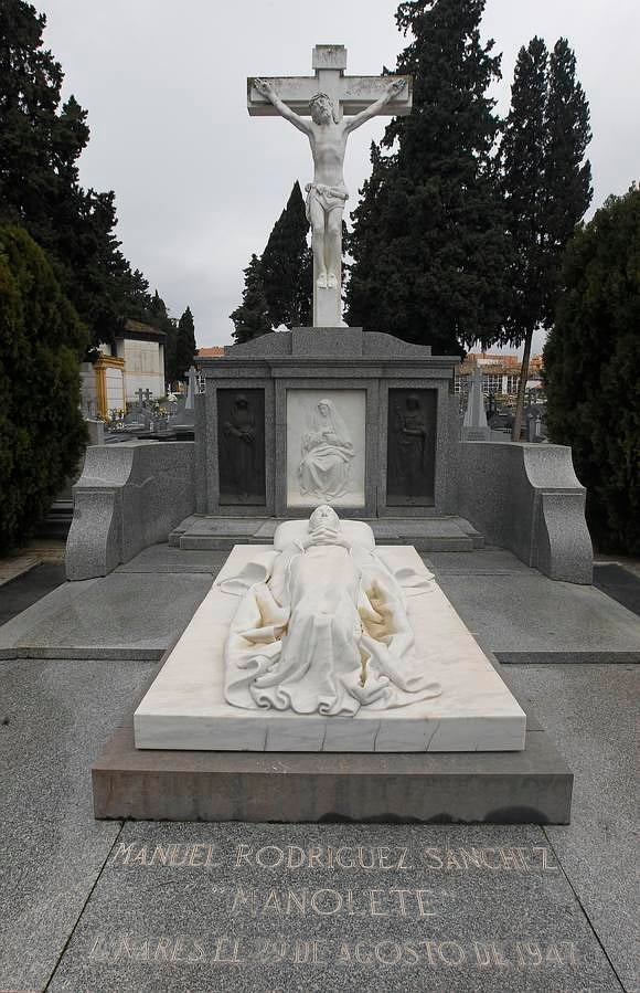 En imágenes, la huella de Manolete por los rincones de Córdoba