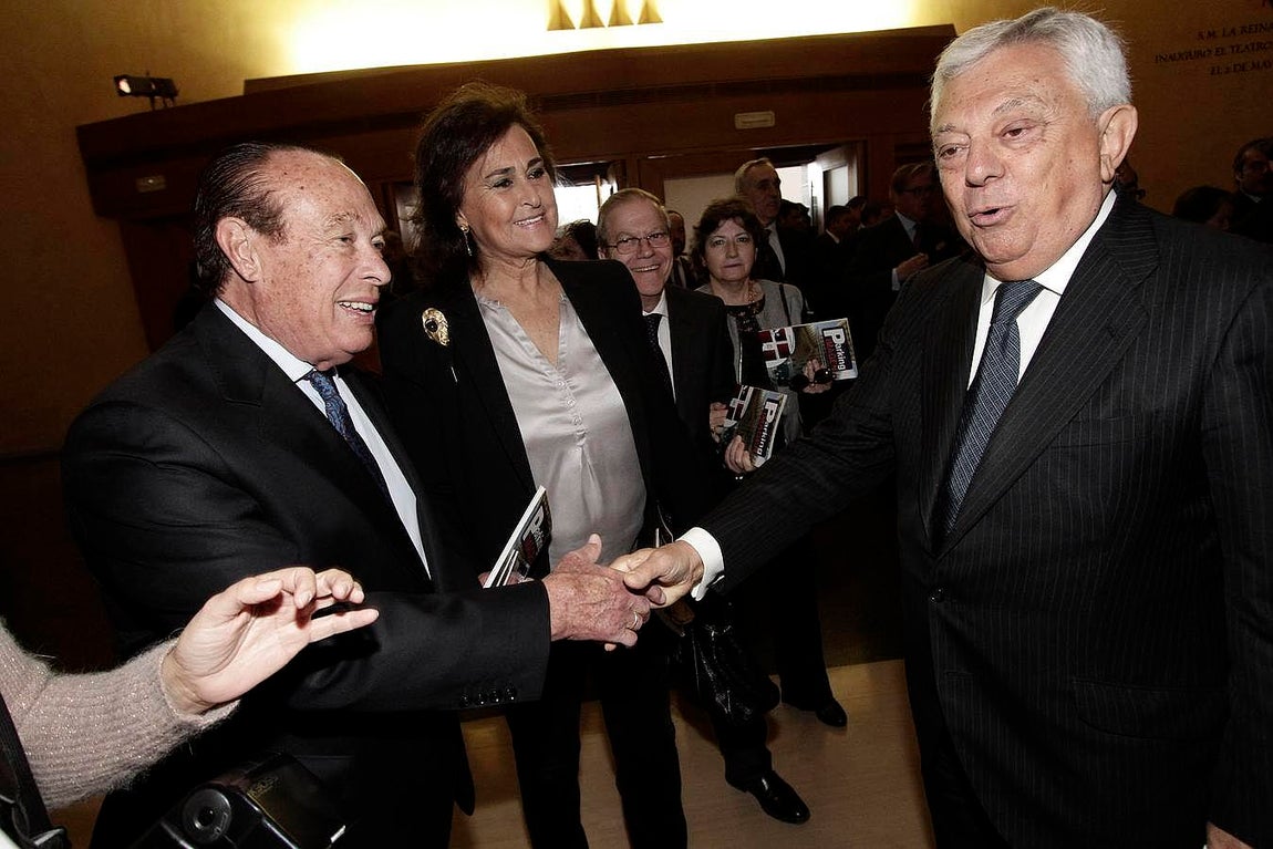 Sevilla, entregada al pregón de Rafa Serna