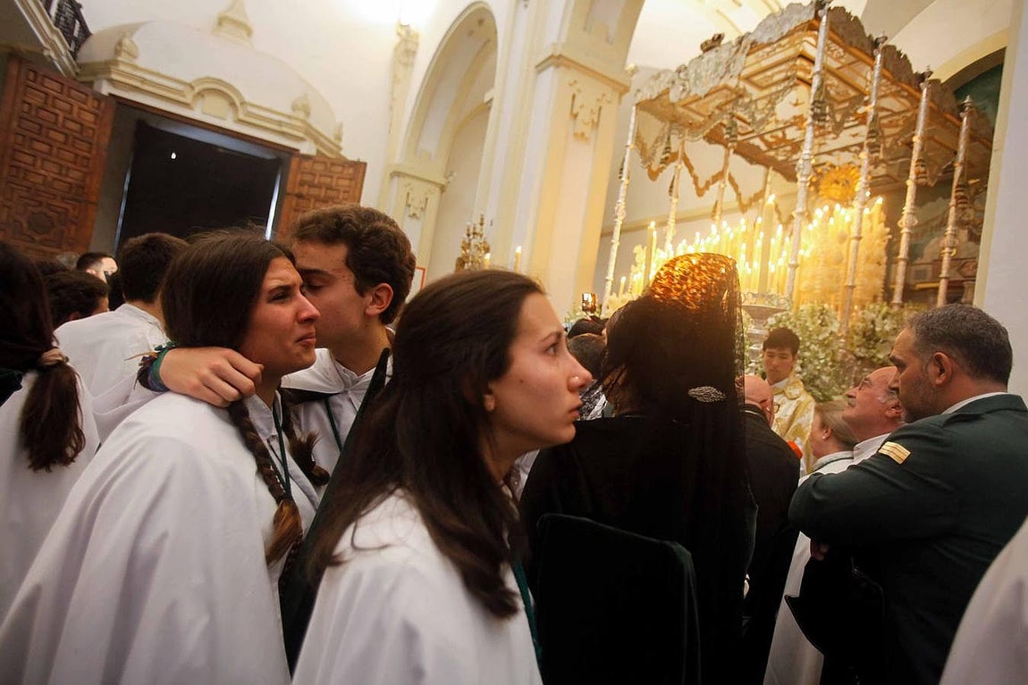 La Esperanza se quedó en su templo