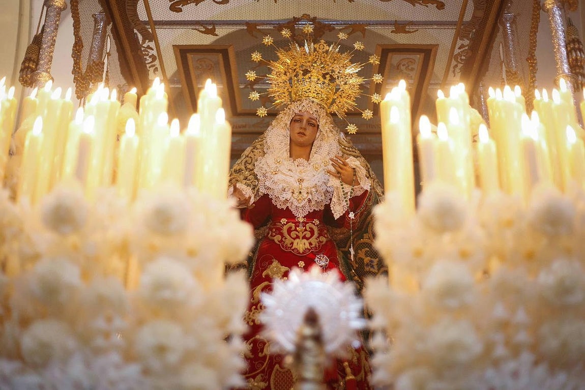 La Esperanza se quedó en su templo