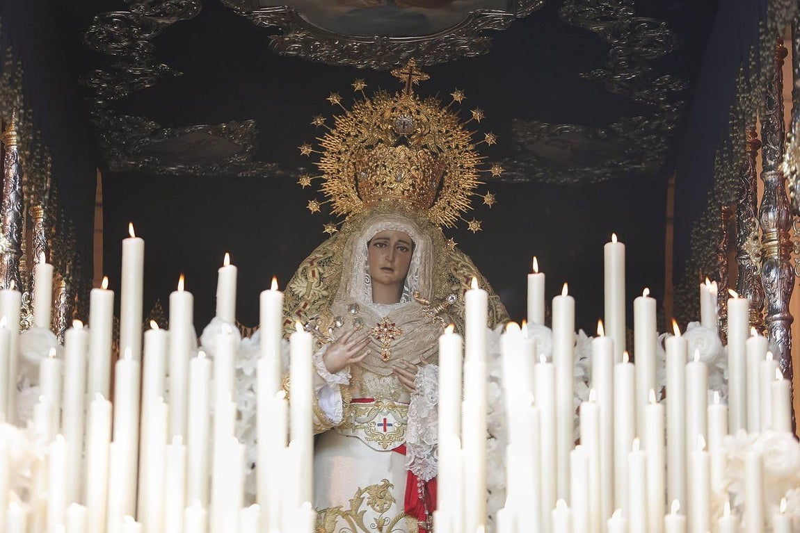 La lluvia impidió al Rescatado salir en estación de penitencia