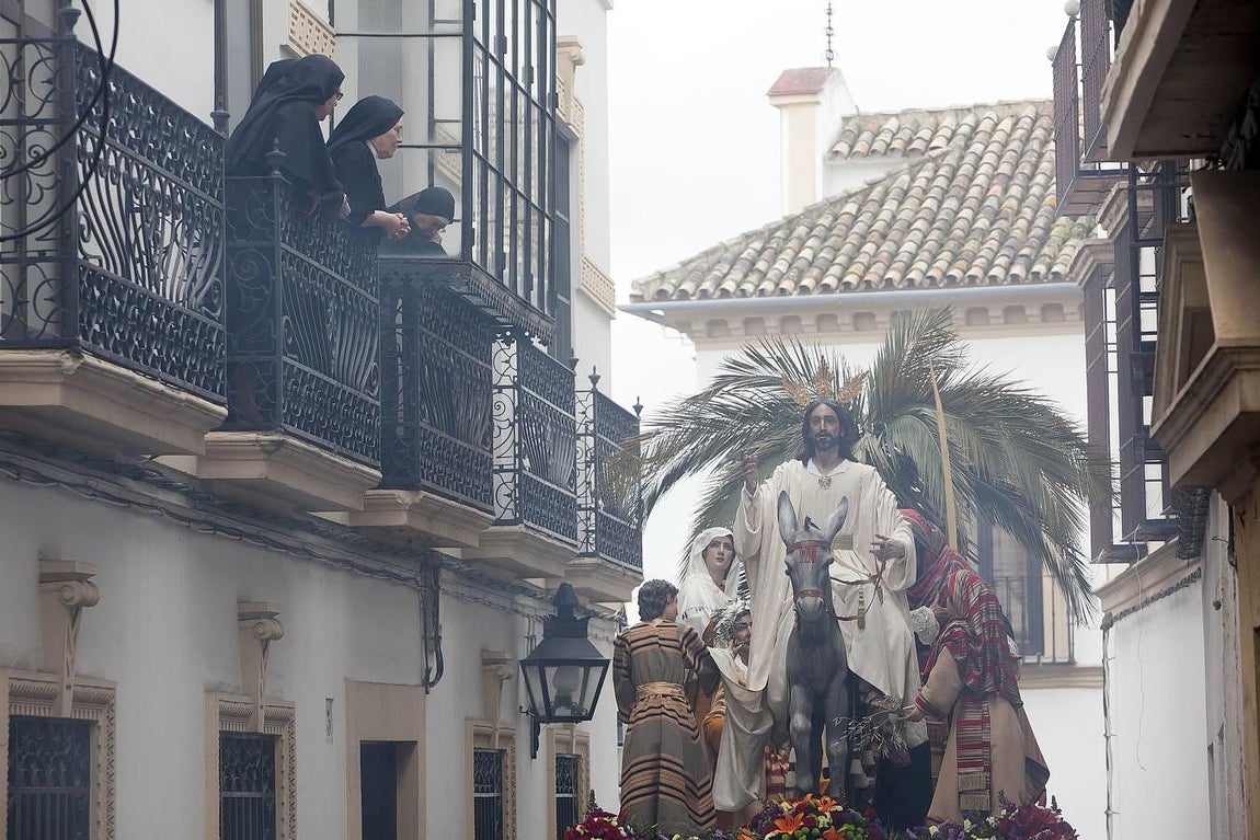 La Borriquita, la primera en salir de la Catedral