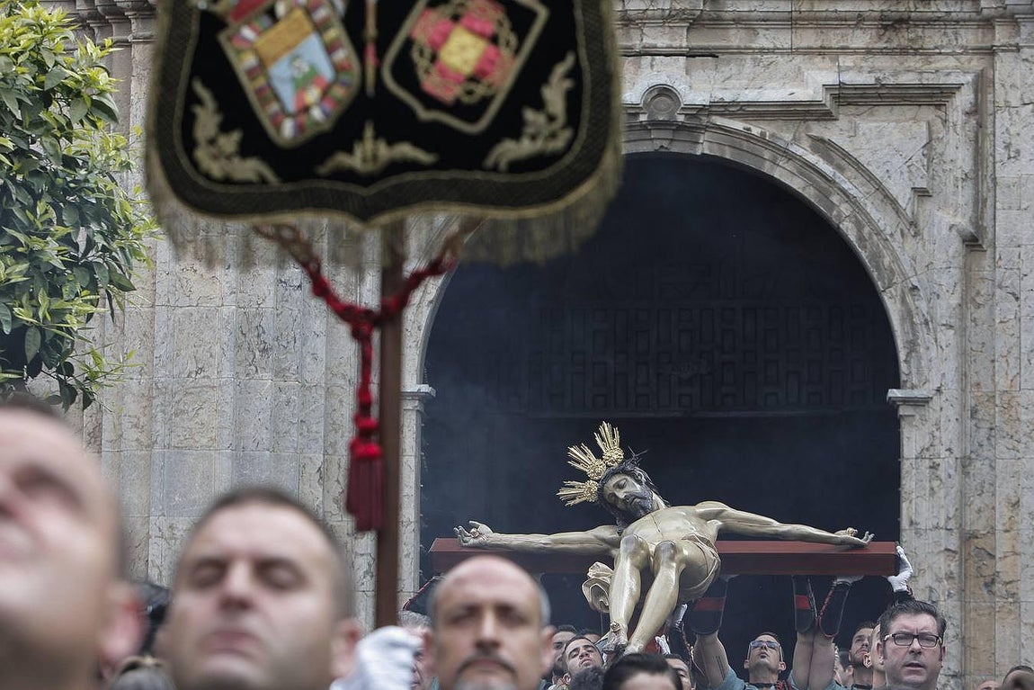 El histórico vía crucis del Cristo de la Caridad