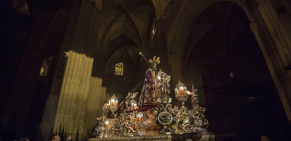 La Madrugada en el interior de la Catedral, por Serrano