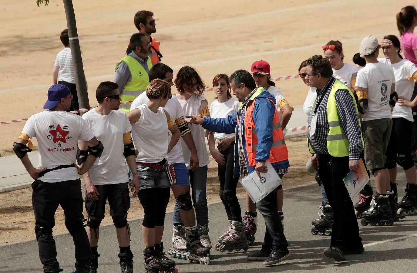 Nuevo récord de patinadores en cadena en Sevilla