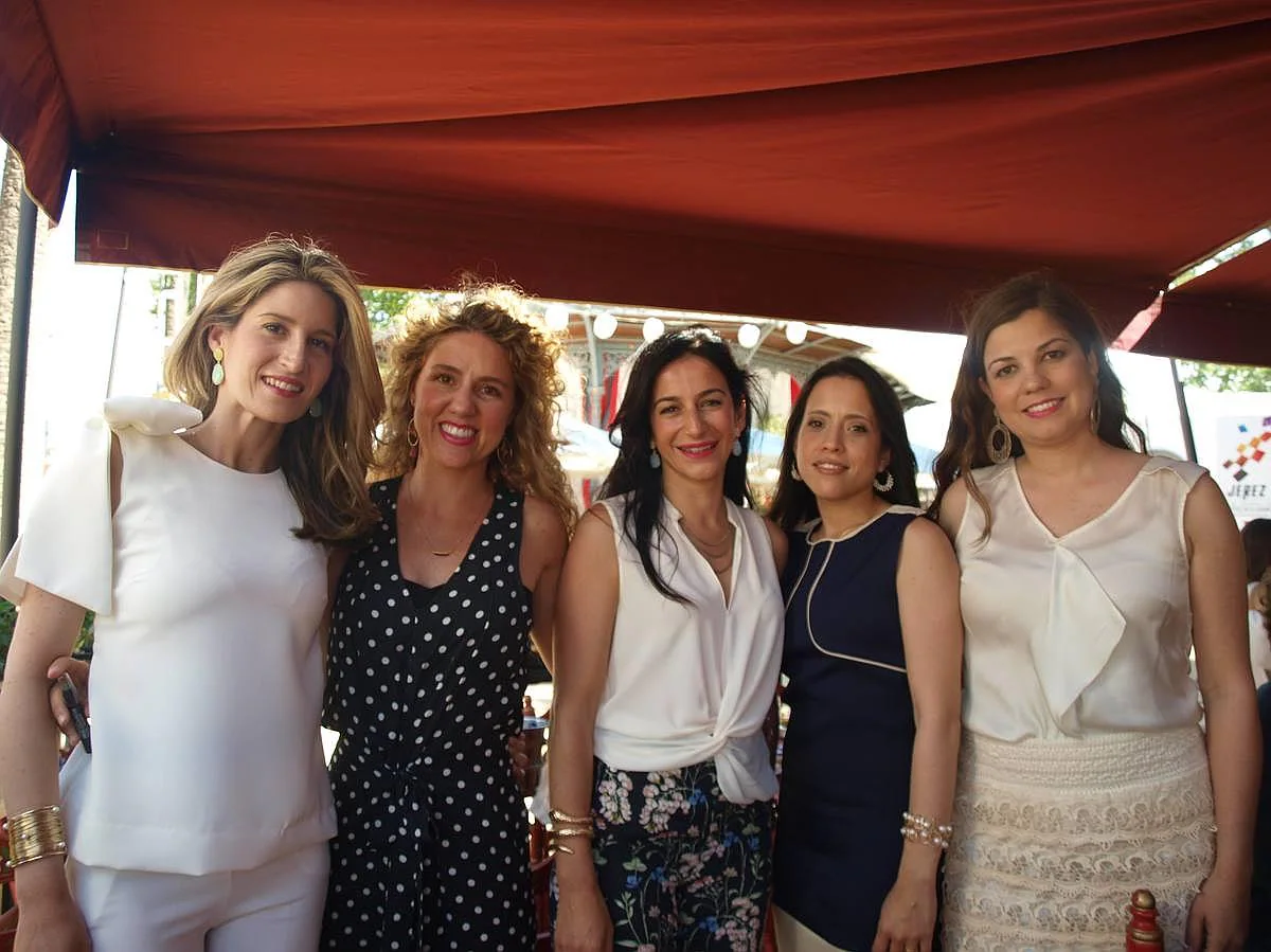Beatriz Sánchez-Arjona, Rocío Llorente, María Muñoz-Pan, Darelys Contreras y Heidy Szarvas
