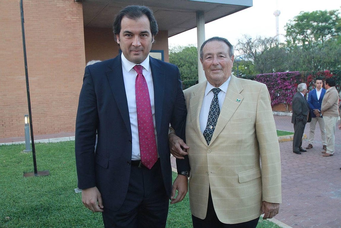 Emotivo homenaje a Fernando Carrasco, ganador del premio Manuel Ramírez