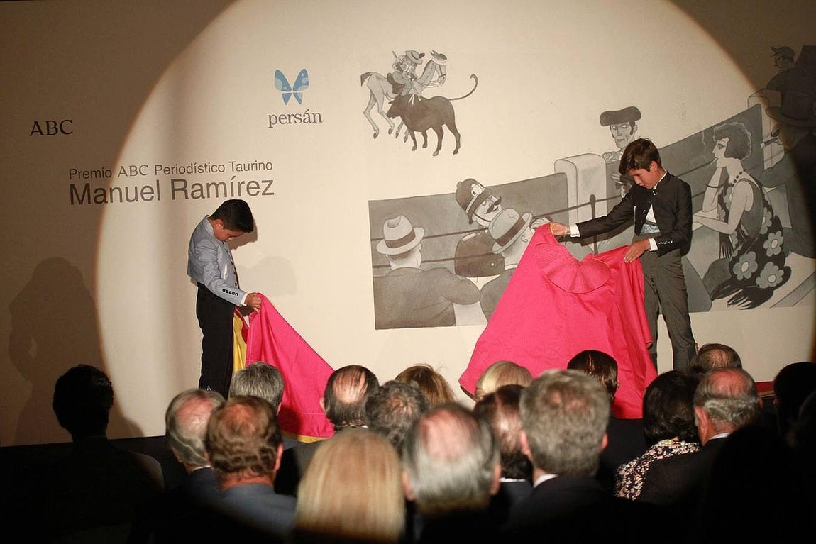 Emotivo homenaje a Fernando Carrasco, ganador del premio Manuel Ramírez