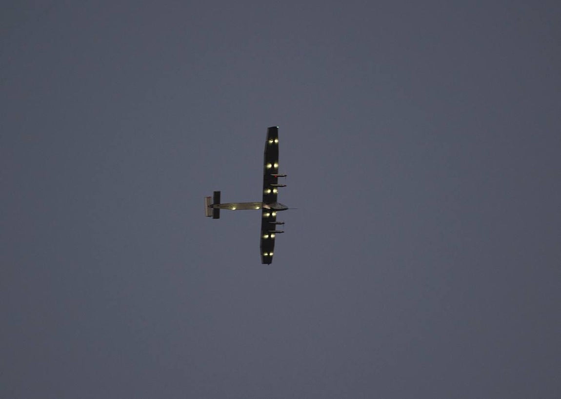 Las mejores imágenes de la llegada del avión Solar Impulse