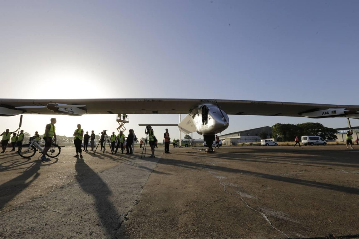 Las mejores imágenes de la llegada del avión Solar Impulse