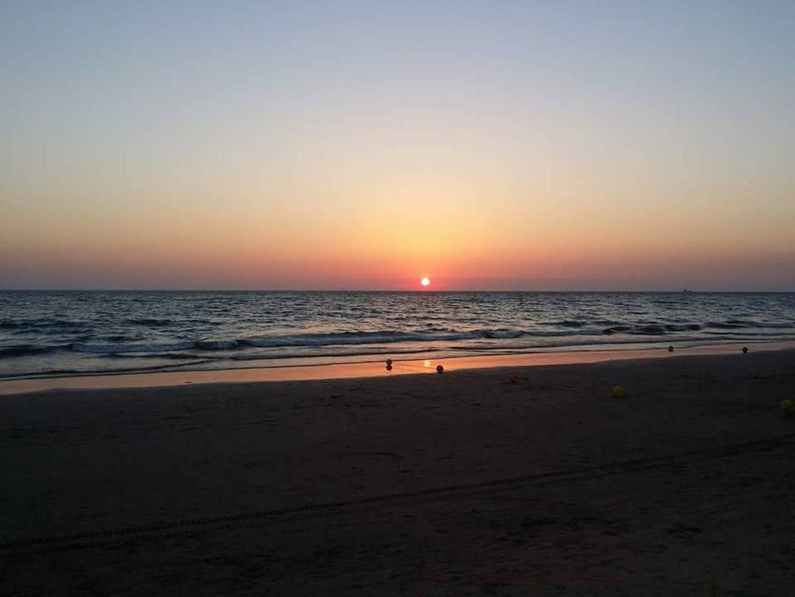 Atardecer en la playa del Camarón de Chipiona (Cádiz)