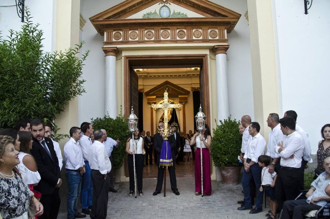 La Rambla vive una histórica jornada con la salida de Jesús Nazareno. Imágenes de la salida extraordinaria de Nuestro padre Jesús Nazareno de La Rambla con motivo del Año de la Misericordia